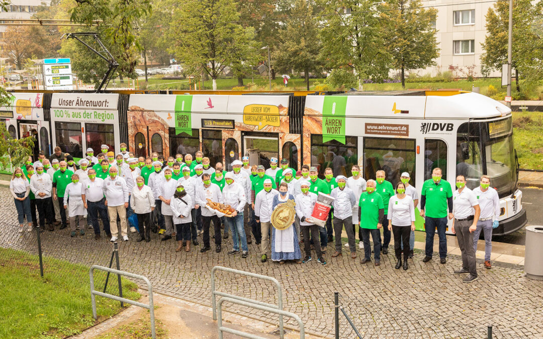 Das Ährenwort rollt durch Dresden